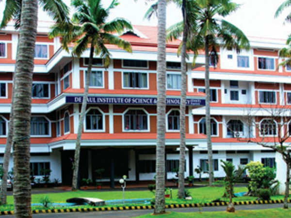 നിങ്ങള്‍ കന്യകയാണോ..പോണ്‍ കാണാറുണ്ടോ!! അങ്കമാലി കോളേജിലെ പെണ്‍കുട്ടികളോട് ചെയ്യുന്നത്.!ഞെട്ടിക്കും.!