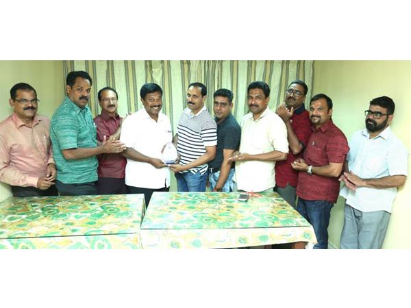 ദുബായ്; ഷാര്‍ളി ബെഞ്ചമിന്‍ ചിരന്തന യാത്രയയപ്പ് നല്‍കി