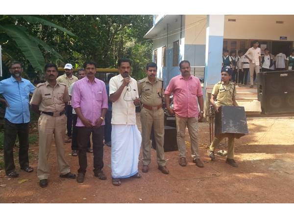 അരുത് ചങ്ങായി വിദ്യാർത്ഥികളിൽ ലഹരി വിരുദ്ധ സന്ദേശവുമായി കുട്ടി പോലീസ്