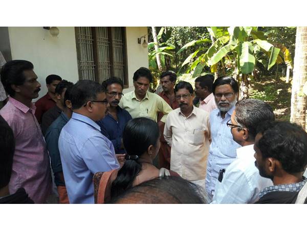 വളയത്ത് ഉഗ്ര സ്ഫോടന ശബ്ദത്തോടെ അനുഭവപ്പെട്ട കുലുക്കം;ഭൂചലനത്തിന്റെ ഭാഗമായുള്ളതാണിതെന്നാണ് പ്രാഥമിക അനുമാനം