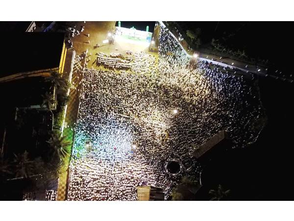 ആത്മീയ വെളിച്ചം തേടി മലപ്പുറം പട്ടിക്കാട് പതിനായിരങ്ങളെത്തി, മജ്ലിസുന്നൂര്‍ വാര്‍ഷിക സദസ്സ് ഉജ്വലമായി