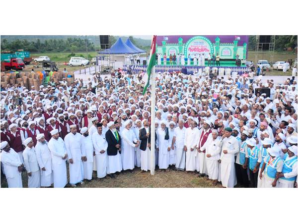 മുജാഹിദ് സംസ്ഥാന സമ്മേളന നഗരിയില്‍ തന്നെ സമസ്തയുടെ ആദര്‍ശ സമ്മേളനം ഇന്ന്