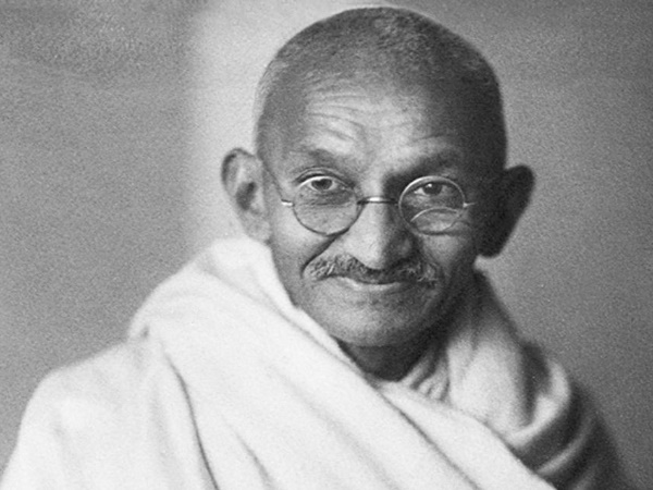 ആനന്ദത്തിന് വേണ്ടിയുള്ള ലൈംഗികത സ്ത്രീകള്‍ പ്രതിരോധിക്കണം- ഗാന്ധിജി അമേരിക്കന്‍ വനിതയോട് പറഞ്ഞത്