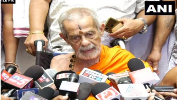 പേജാവര്‍ മഠാധിപതി വിശ്വേശ തീര്‍ത്ഥ സ്വാമി സമാധിയായി