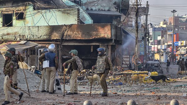 ദില്ലി കലാപം: സംയമനം പാലിക്കണമെന്ന് യുഎന്‍, സര്‍ക്കാരിന് വീഴ്ചയെന്ന് യുഎസ്സിഐആര്‍എഫ്!!