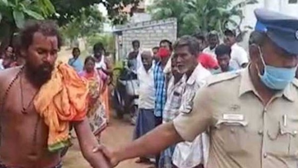 കരാട്ടെയാണെന്ന് അറിഞ്ഞില്ല; കയറിപ്പിടിച്ച വിദേശ വനിതയില്‍ നിന്നും 'സ്വാമി'ക്ക് കിട്ടിയത് മുട്ടനിടി