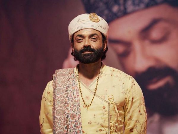 വെബ് സീരീസുകള്‍ മതത്തെ വൃണപ്പെടുത്തുന്നു; ആശ്രം വെബ്‌സീരീസിന്റെ പേര് മാറ്റണമെന്ന് മന്ത്രി