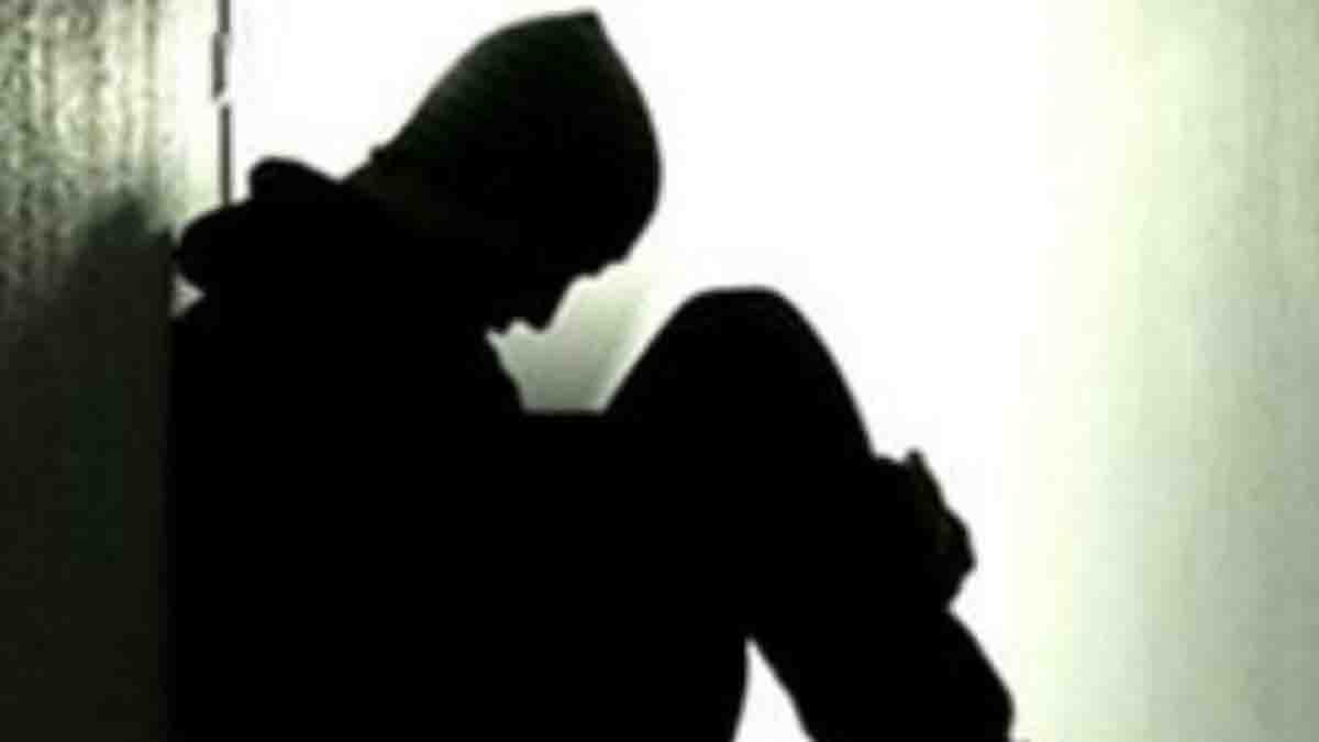 മുഴുപ്പട്ടിണിയില്‍ നിന്ന് കരകയറാന്‍ ആരും ചെയ്യാത്ത പണി ചെയ്ത് യുവാവ്.. പൊലീസ് പൊക്കി