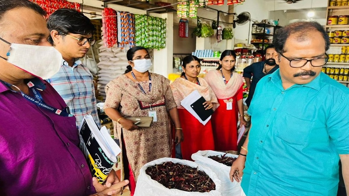 വില നിയന്ത്രണം: ആലപ്പുഴയിലെ പച്ചക്കറികടകളില്‍ പരിശോധന, 24 കടകളില്‍ ക്രമക്കേട്