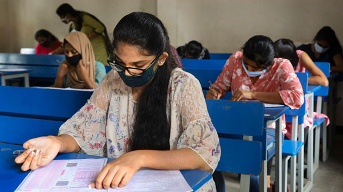 പ്രവാസി വിദ്യാര്‍ത്ഥികള്‍ക്ക് ഗള്‍ഫിലിരുന്ന് നീറ്റ് എഴുതാം; പരീക്ഷാ കേന്ദ്രങ്ങള്‍ ഈ രാജ്യങ്ങളില്‍