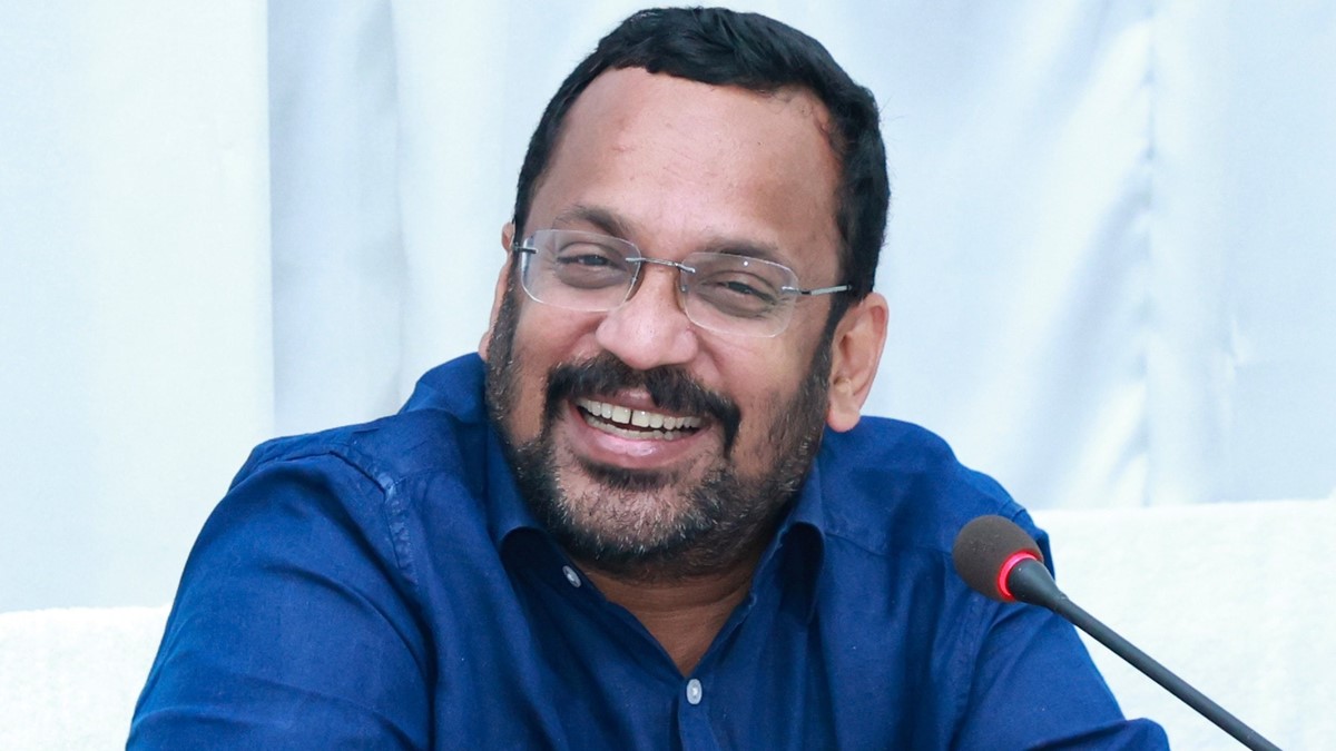 2274 ഏക്കർ സർക്കാർ ഭൂമി തിരിച്ചുപിടിച്ചു: 10 രാജ്യങ്ങളിലെ പ്രവാസികള്‍ക്ക് കൂടി ഇനി ആപ്പ് വഴി നികുതി അടയ്ക്കാം