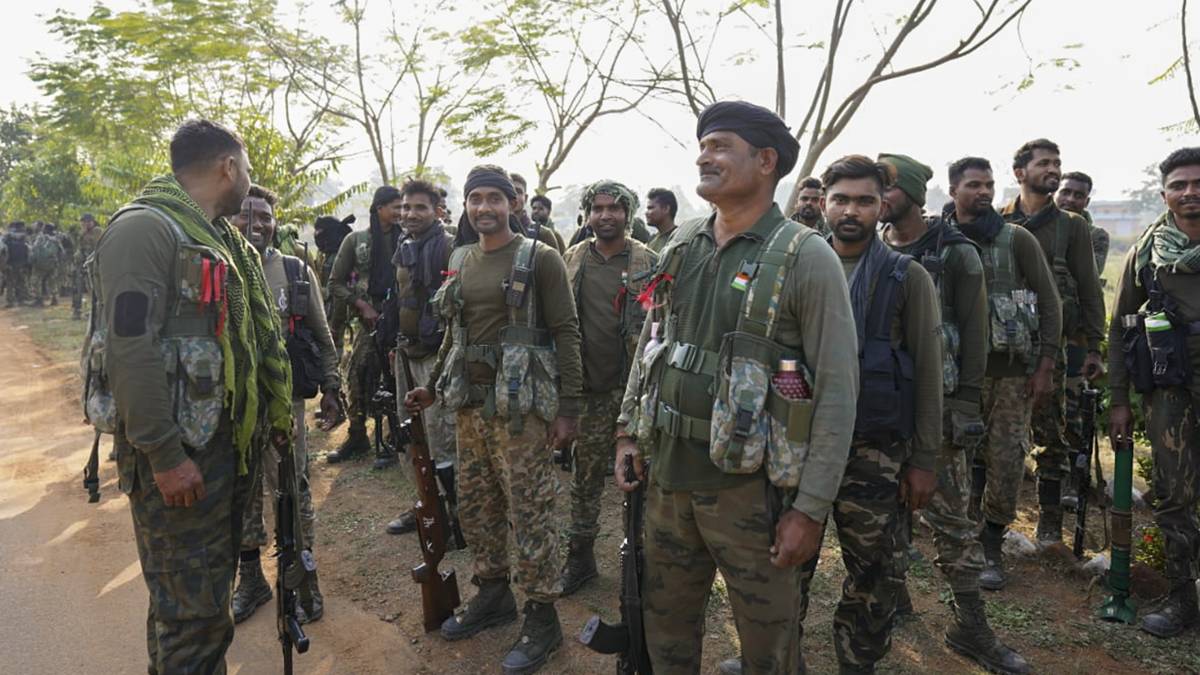 ഛത്തീസ്ഗഡില്‍ വന്‍ മാവോയിസ്റ്റ് വേട്ട: തലയ്ക്ക് 1 കോടി രൂപവിലയിട്ട നേതാവ് ഉള്‍പ്പെടെ 14 പേർ കൊല്ലപ്പെട്ടു