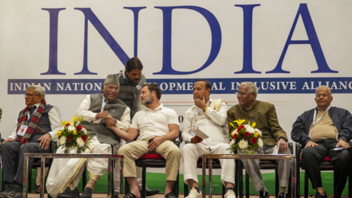 എസ്ഐആറിനെതിരെ സുപ്രീം കോടതി ചീഫ് ജസ്‌റ്റിസിന് കത്തയച്ച് പ്രതിപക്ഷം; 'ചെയ്‌തത് പക്ഷപാതപരമായി'