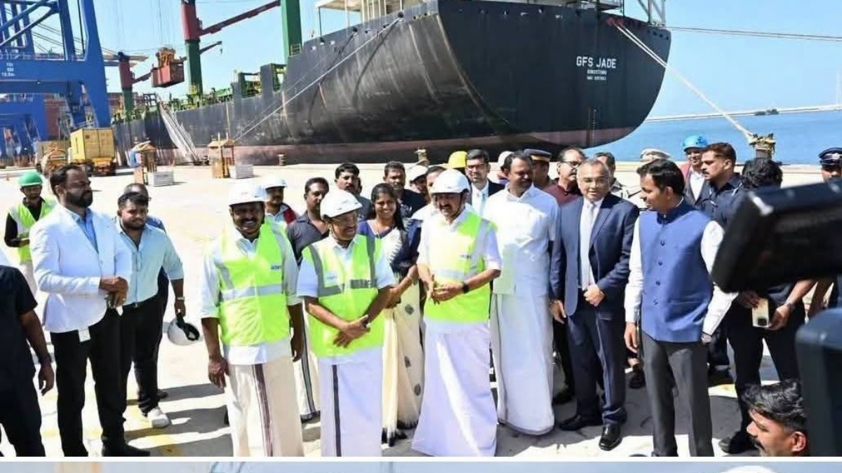 ആഗോള വ്യാപാരലോകത്തേക്ക് വാതിൽ തുറന്ന് വിഴിഞ്ഞം, കയറ്റുമതി-ഇറക്കുമതിക്ക് പൂർണ സജ്ജം