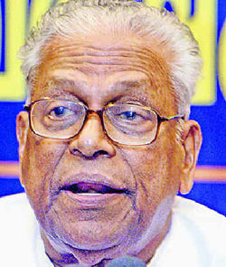 V S Achuthanandan