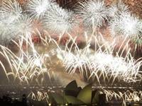 Fireworks flash over Sydney Harbor in celebration of the New Year celebrations Fireworks flash over Sydney Harbor in celebration of the New Year celebrations