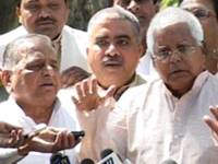Lalu, Mulayam don't give up, plan no-trust Lalu, Mulayam don't give up, plan no-trust