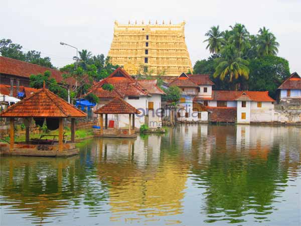  തഞ്ചാവൂര്‍ ശൈലിയിലുള്ള ക്ഷേത്രം