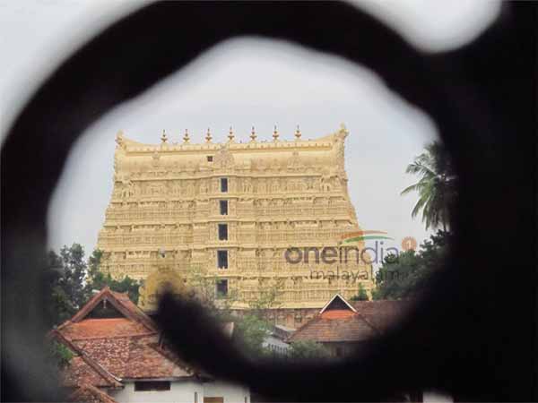 വിസ്മയിപ്പിയ്ക്കുന്ന നിധിക്കൂമ്പാരം