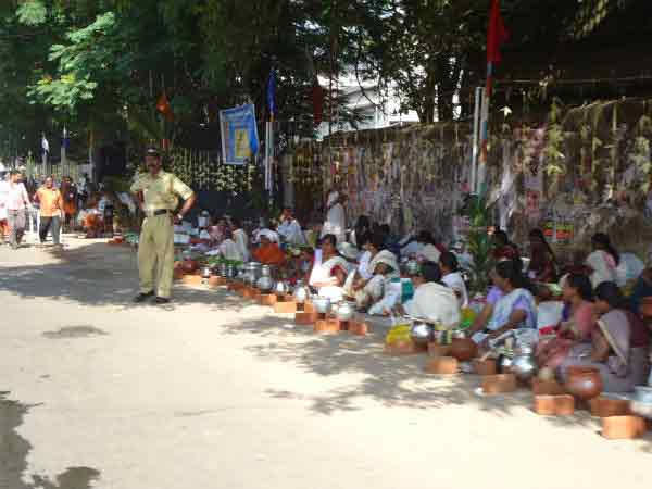 ആറ്റുകാല്‍ പൊങ്കാല തിരക്ക്,