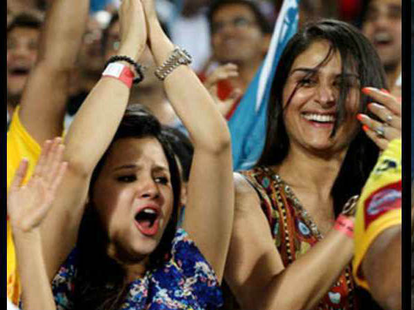 സാക്ഷിയാണ് താരം സാക്ഷിയാണ് താരം