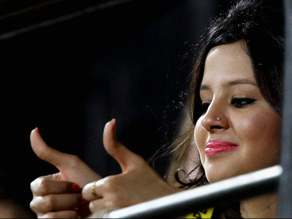 സാക്ഷിയാണ് താരം സാക്ഷിയാണ് താരം