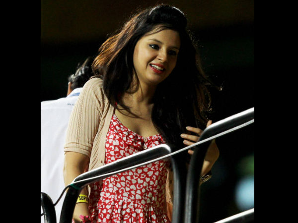 സാക്ഷിയാണ് താരം സാക്ഷിയാണ് താരം