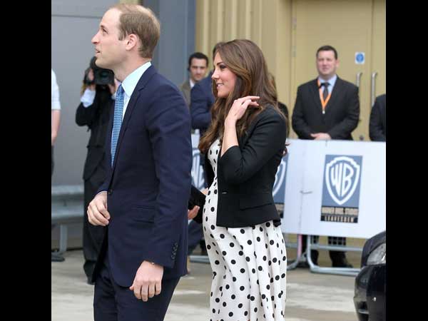 സന്ദര്‍ശനം ബന്ധുക്കള്‍ക്ക് മാത്രം