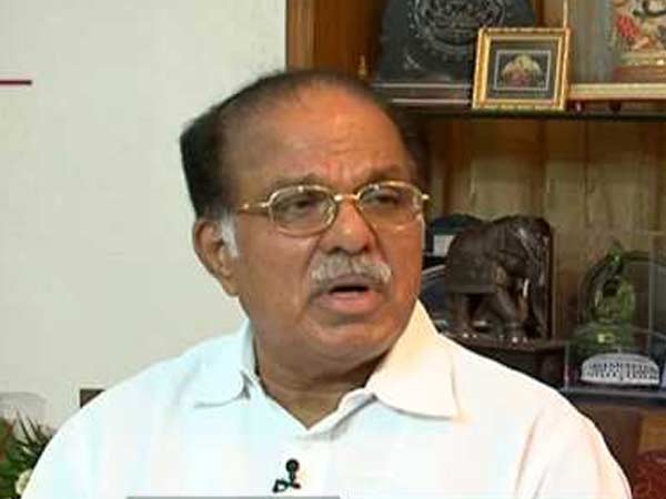 പി ജെ കുര്യന്‍