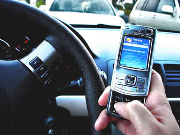 ഡ്രൈവ് ചെയ്യുമ്പോള്‍ എസ്എംഎസ് വേണ്ട