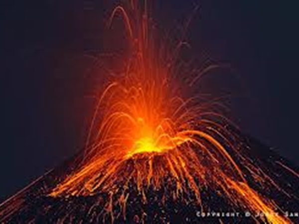 വോള്‍ക്കാനോ എന്ന പേരിനു പിന്നില്‍