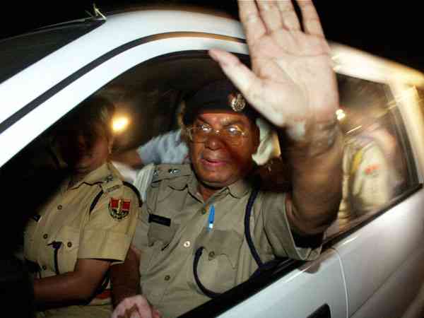  ഇന്‍ഡോര്‍