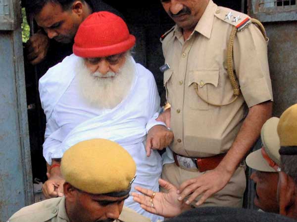 ബാപ്പു കോടതിയില്‍