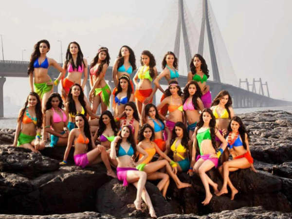 ബിക്കിനിയില് ബിക്കിനിയില്