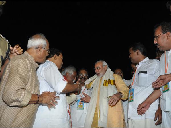  സ്വീകരണം