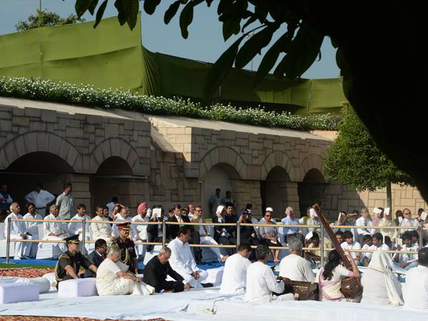 നേതാക്കള്ക്ക് നേതാക്കള്ക്ക്