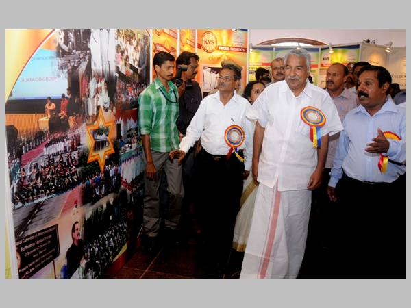 പ്രദര്‍ശനം