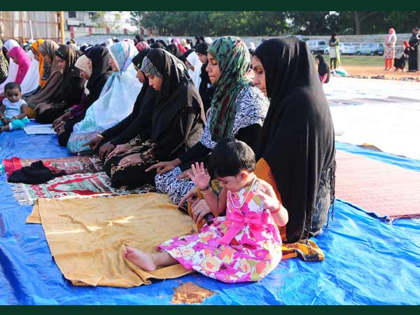  ഉമ്മ പ്രാര്‍ത്ഥിക്കട്ടെ