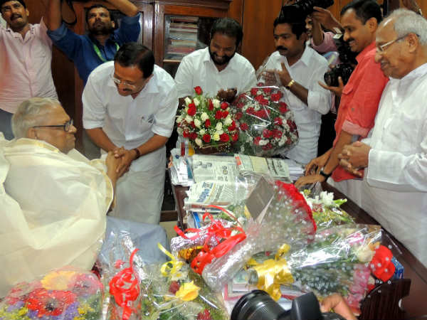 ആശംസകളുമായി ബിജെപിയും