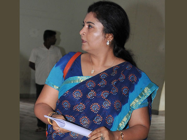 ഒരു പത്ര വാര്‍ത്തയില്‍ തുടങ്ങിയ വിവാദം