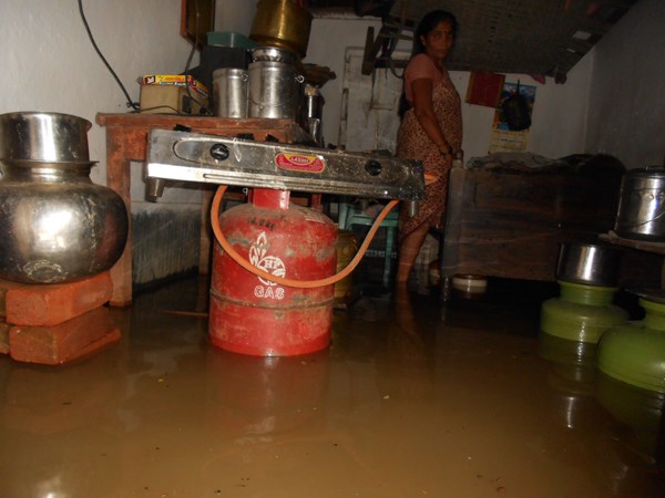 എവിടെ കേറിനില്‍ക്കണം