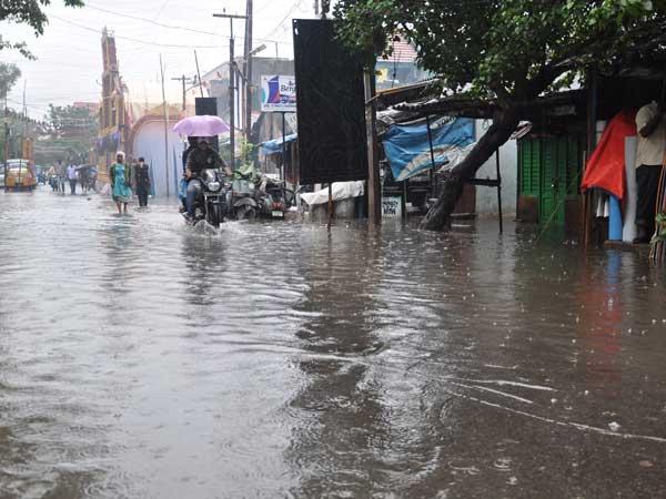  സ്ഥാപനങ്ങള്‍ പൂട്ടി