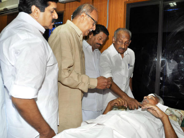 ഗവര്‍ണറും എത്തി