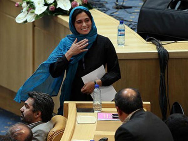 സാംസ്കാരിക മന്ത്രിയെ വേണം സാംസ്കാരിക മന്ത്രിയെ വേണം