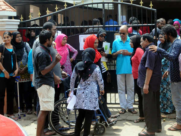 പോളിങ് സ്‌റ്റേഷന്‍