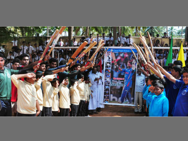 ബാറ്റ് കൊണ്ട് ഒരു സല്യൂട്ട്