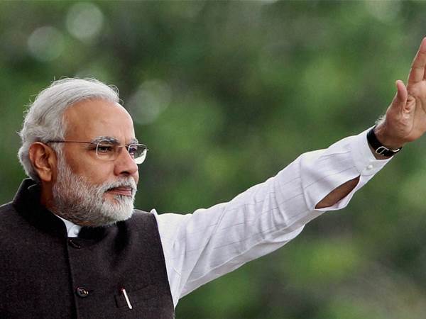 രക്തത്തില്‍ മുങ്ങിയ കൈ