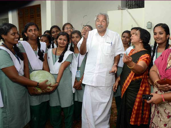 ക്ളിഫ് ഹൗസില്‍