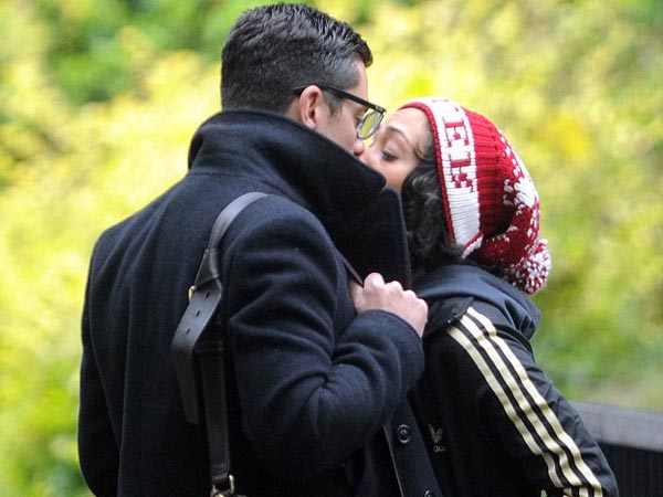 പരസ്യമായ സ്‌നേഹപ്രകടനം