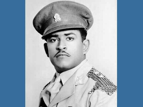 രാജാധിപത്യത്തില്‍ നിന്ന്